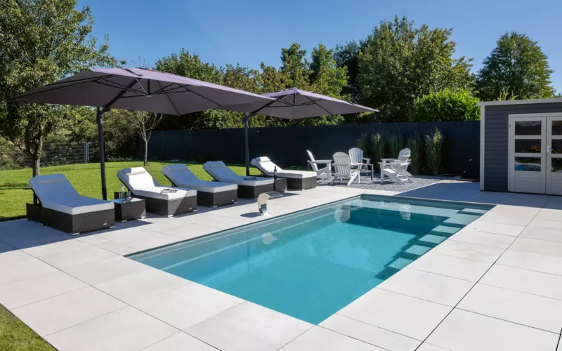 Precision. Stromlinienförmiges und elegantes Design. Hohe Wasserlinie.