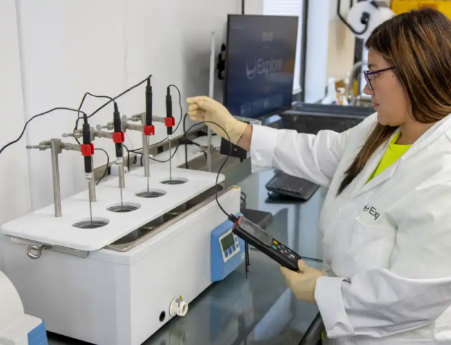 Maßnahmen zur Qualitätskontrolle von Glasfaserbecken